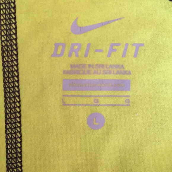 NIKE workout top - Picture 4 of 4
